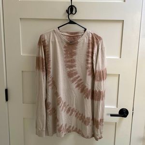 Gap Medium Tall Long Sleeve T, Off-White with Maroon tie-dye